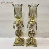 خرید آنلاین، شمعدان های برنزی دایکاست، ریز نقش با لاله های شیشه ای خط دار و طرح گل برجسته، با قیمت عالی | هنرظریف