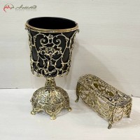 خرید آنلاین، سطل و جا دستمال کاغذی برنزی سایز متوسط، پر نقش و با قلم ظریف، پایه توری طرح گل رز، با قیمت فوق العاده | هنرظریف