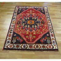 خرید آنلاین، فرش دستبافت گبه کد 39529 بافته شدهه با الیاف درجه یک، زمینه لاکی و حاشیه های سرمه ای، زیر قیمت بازار | هنرظریف